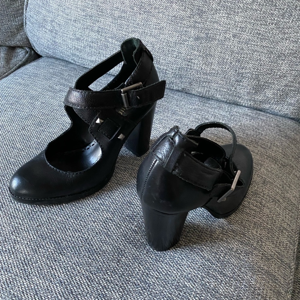 Juicy Couture Leather Studded Cross Strap High Heels, Black Mary Jane Size 6 M